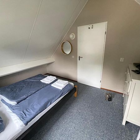 Freistehendes Ferienhaus Am See Naehe Roermond Heel 外观 照片